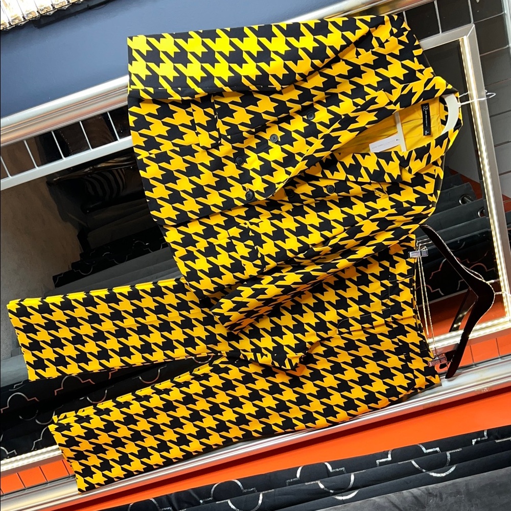Vibrant Hive Authority ๐ Houndstooth Power Suit - Picture 1 of 7